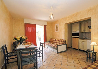 Vacation Rental Grimaud - Residence Club La Palmeraie : Interior view of an apartment
