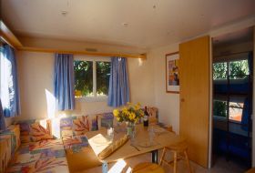 Vacation Rental Estartit - Spain - Residential Leisure Park Castell Mongri I : Interior view of an mobil-home