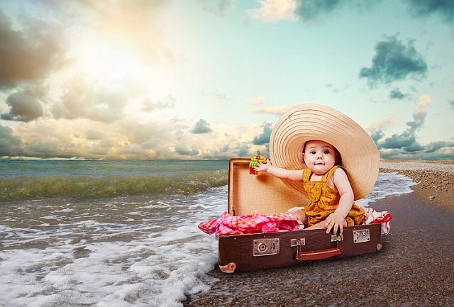 bébé valise vacances