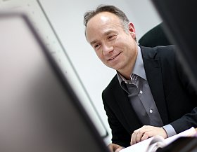 Mickaël Planchais, service production d'April assurance