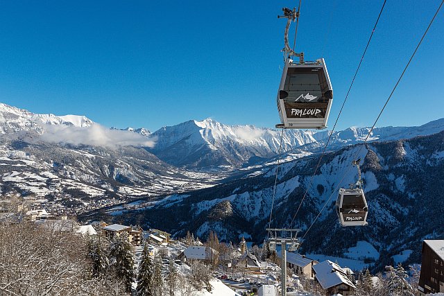 Pra Loup : télécabine des Molanès