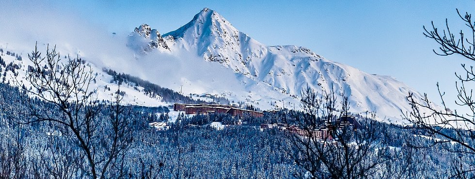 Les Arcs en hiver