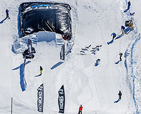 Airbag en hiver dans la station de Tignes