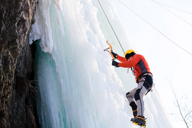montée sur une cascade de glace vers Tignes