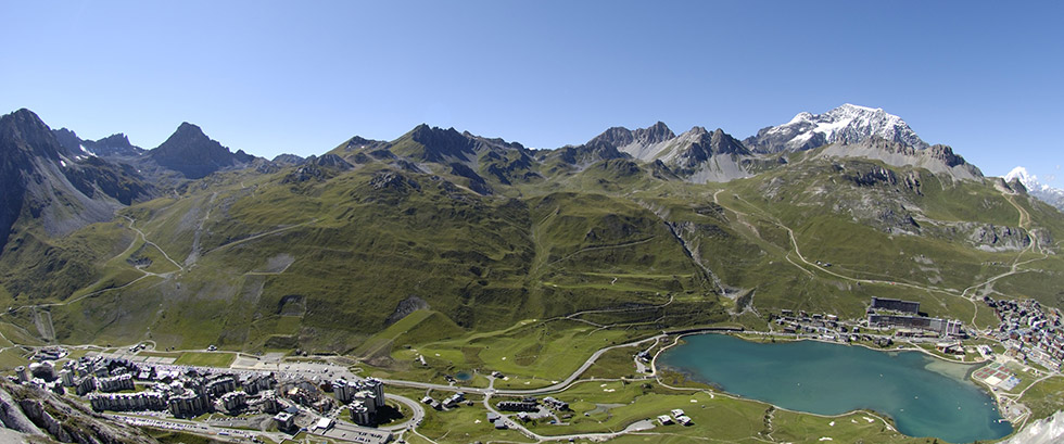 Tignes et son lac