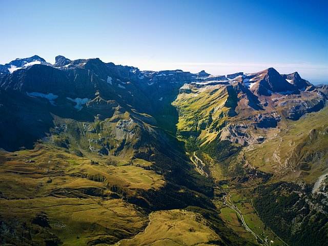 Cirque de Gavarnie en été