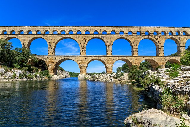 pont du gard camper en Languedoc Roussillon