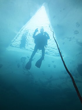 Plongée sous glace